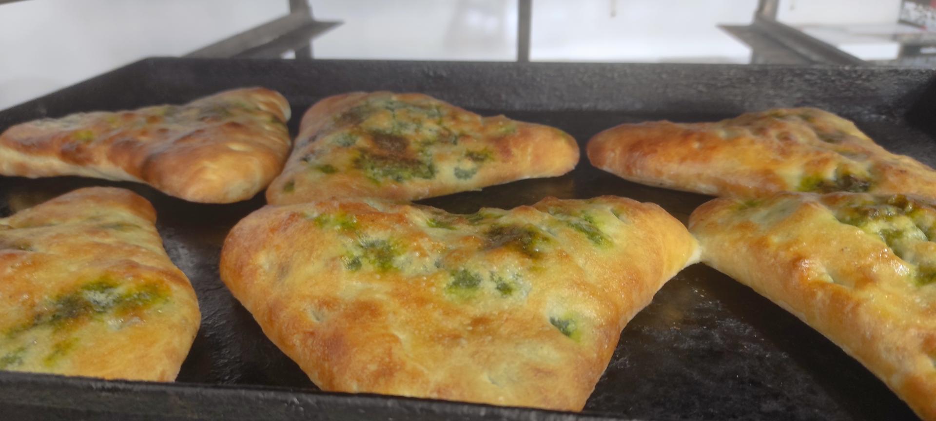 عکس کلوچه پزی سوغات 