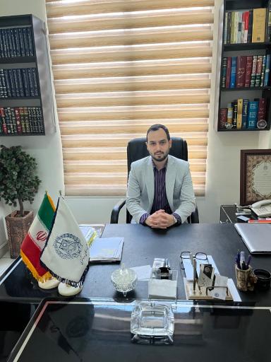 عکس دفتر وکالت ماکان کیائی