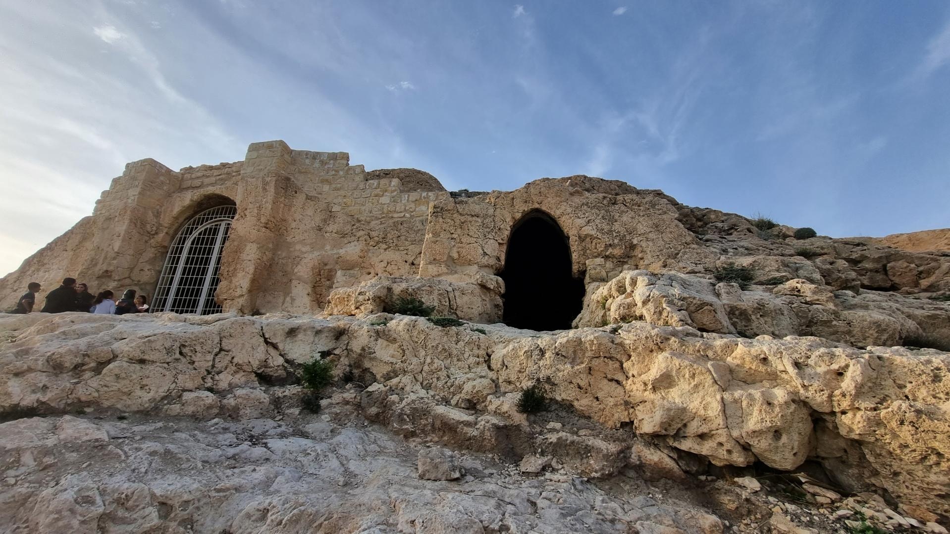 عکس آتشکده آذرخش (مسجد سنگی)
