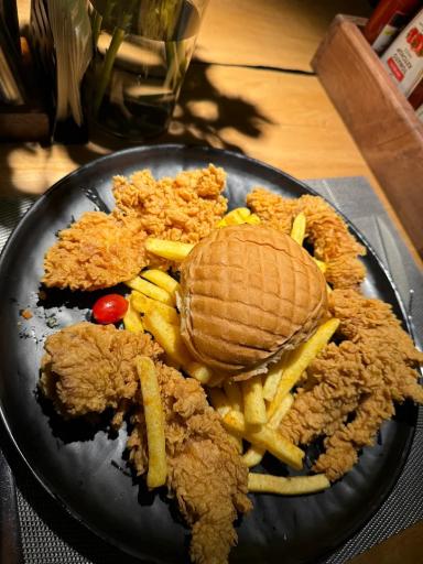 عکس رستوران د ل پ (شعبه پونک)