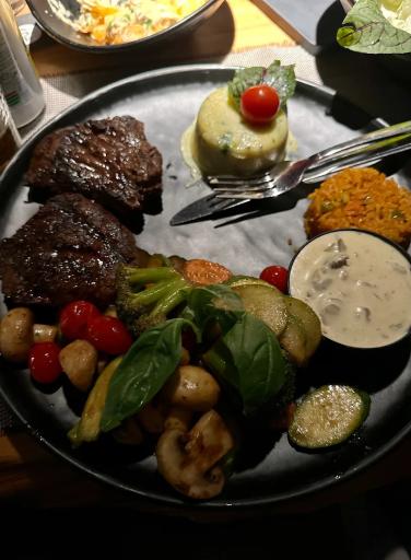 عکس رستوران د ل پ (شعبه پونک)