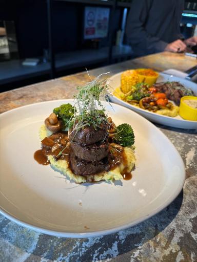 عکس رستوران د ل پ (شعبه پونک)