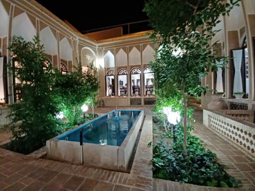 عکس خانه احرامیان