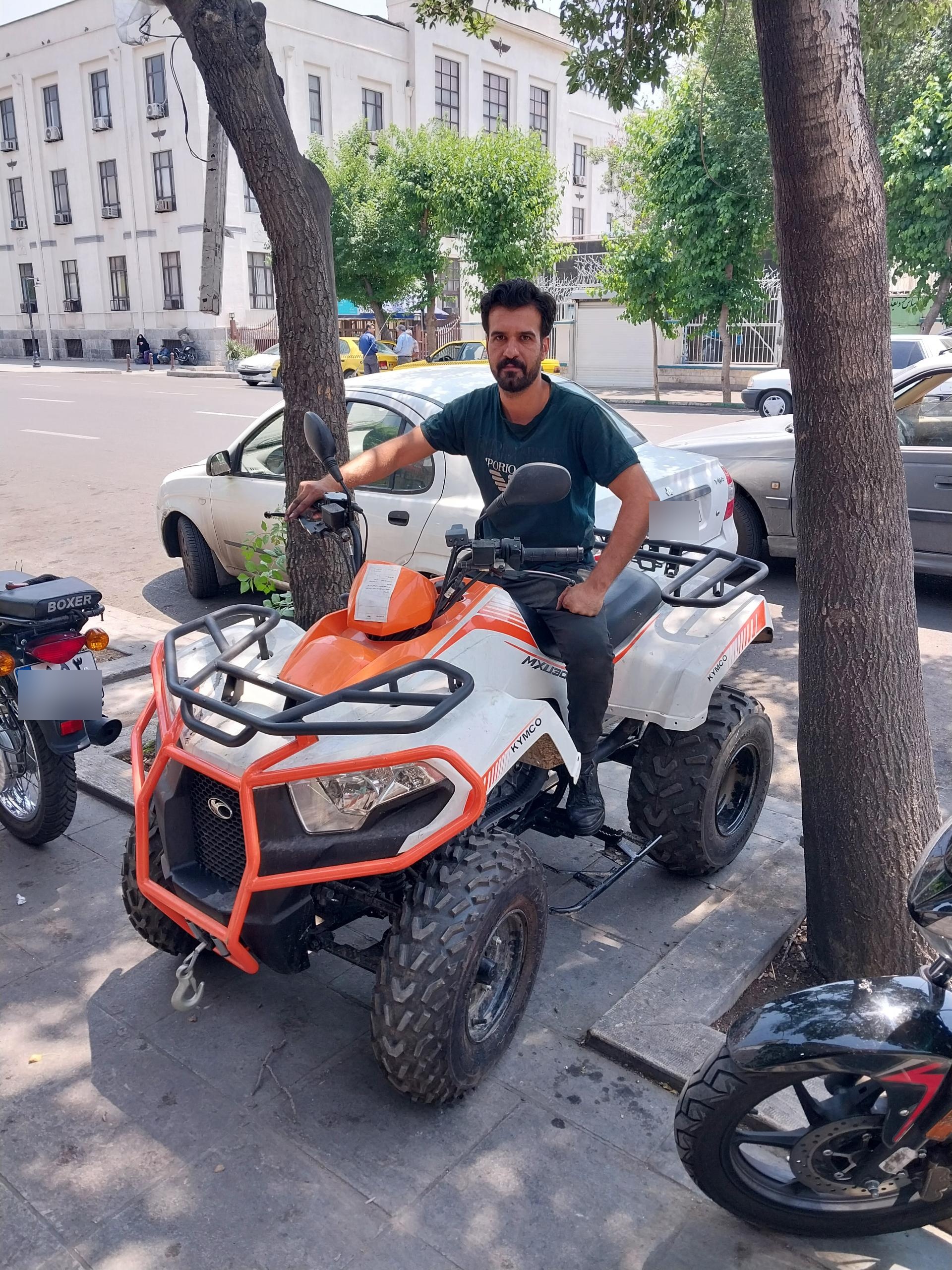 عکس تعمیرگاه موتورسیکلت بهمن