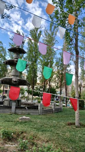 عکس میدان امام رضا (گلبرگ)