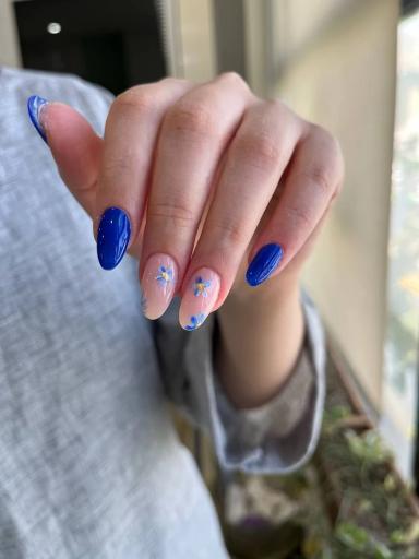 عکس سالن زیبایی نگیما