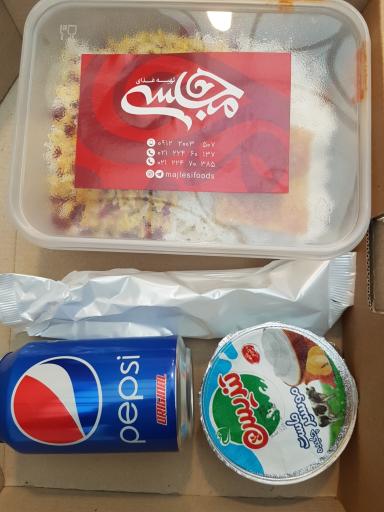 عکس تهیه غذای مجلسی (کترینگ مجلسی)