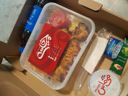 عکس تهیه غذای مجلسی (کترینگ مجلسی)