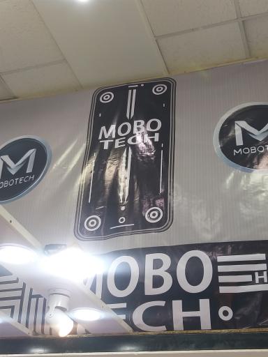 عکس فروشگاه موبایل موبوتک