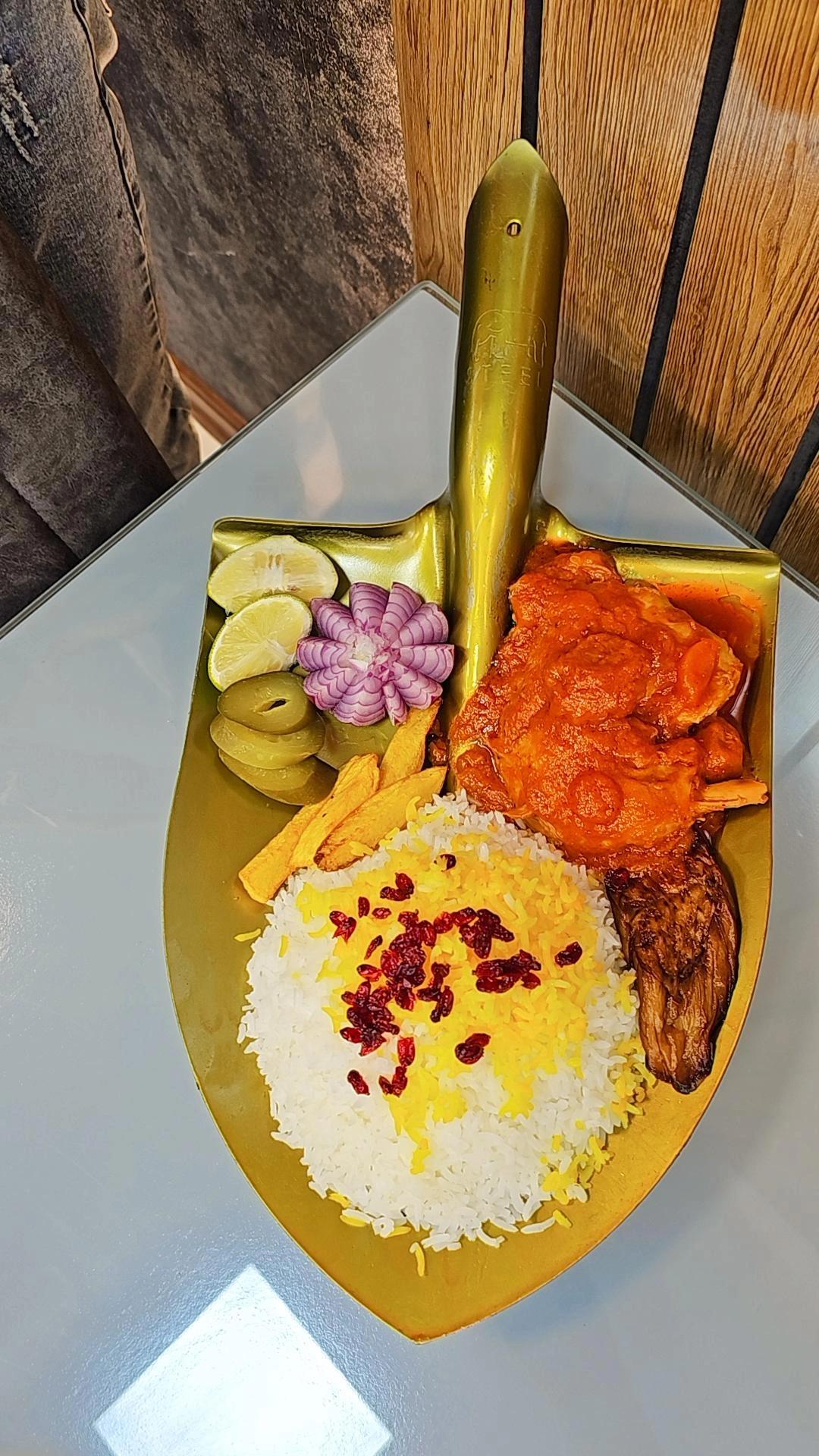 عکس رستوران و تهیه غذای ۲۰