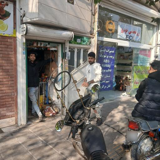 عکس موتور سازی عباس پلاتین 