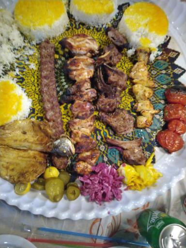 عکس باغ رستوران صدف