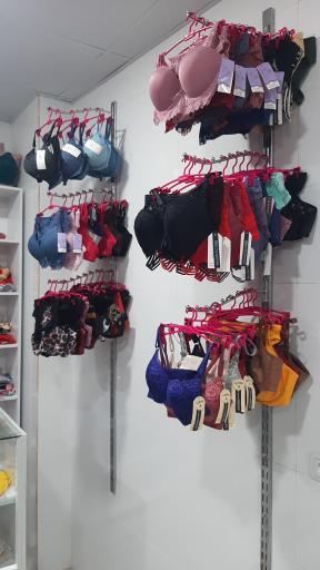 عکس فروشگاه پوشاک آناهیتا