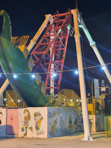 عکس شهربازی جهرم (لونا پارک)