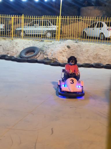 عکس شهربازی جهرم (لونا پارک)