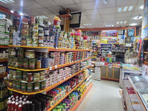 عکس هایپر مارکت رضوان