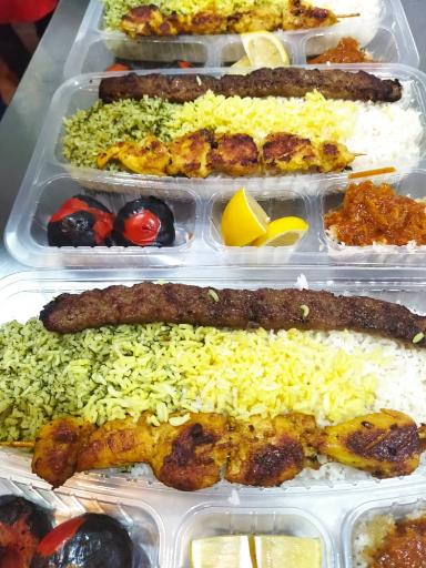 عکس غذای بیرون بر آریایی (پخت سنتی)