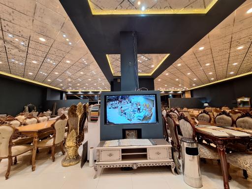 عکس فروشگاه مرکزی و کارخانه ضیافت مبل