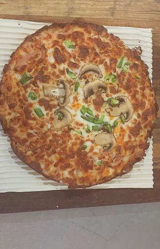 عکس پیتزا ساندویچ چیتگر 