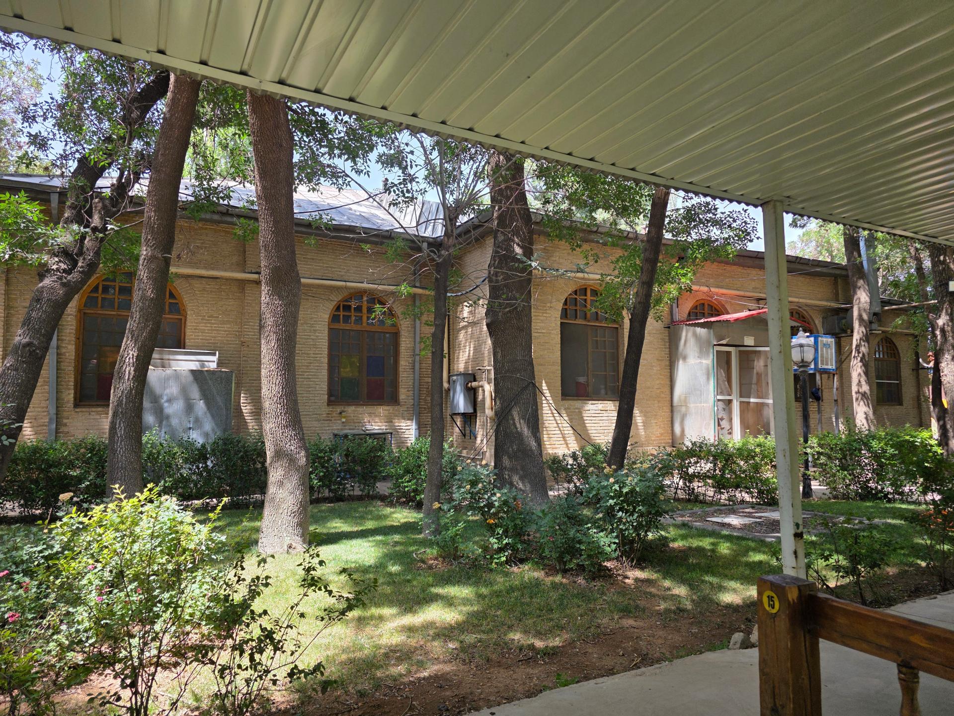 عکس رستوران فانوس