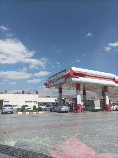 عکس پمپ بنزین اکبری