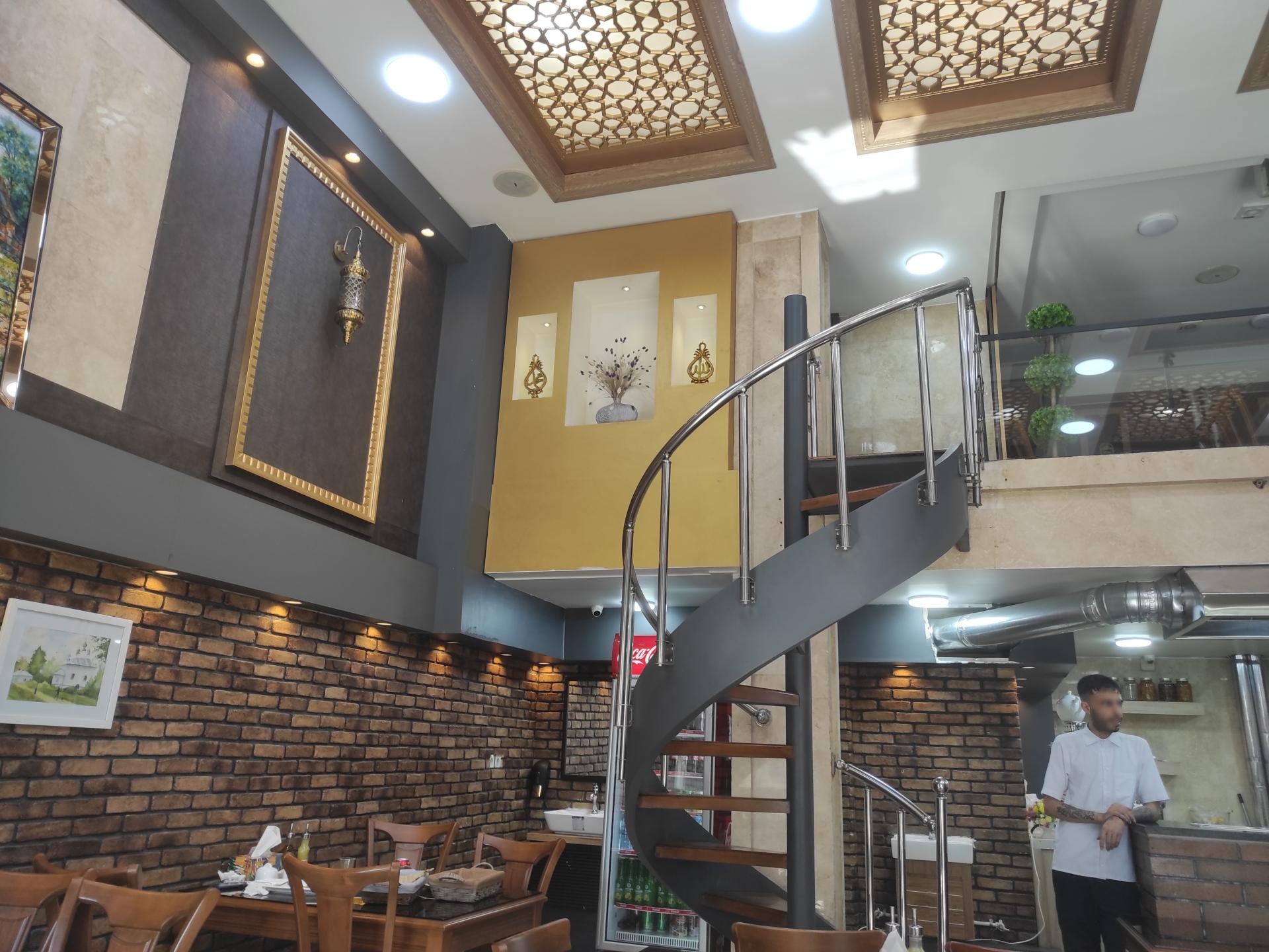 عکس طباخی محفل 