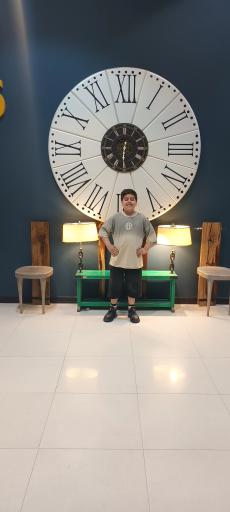 عکس سینما ویلاژ توریست