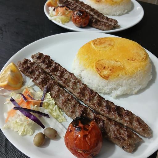 عکس چلو کبابی و کترینگ سید و پسران