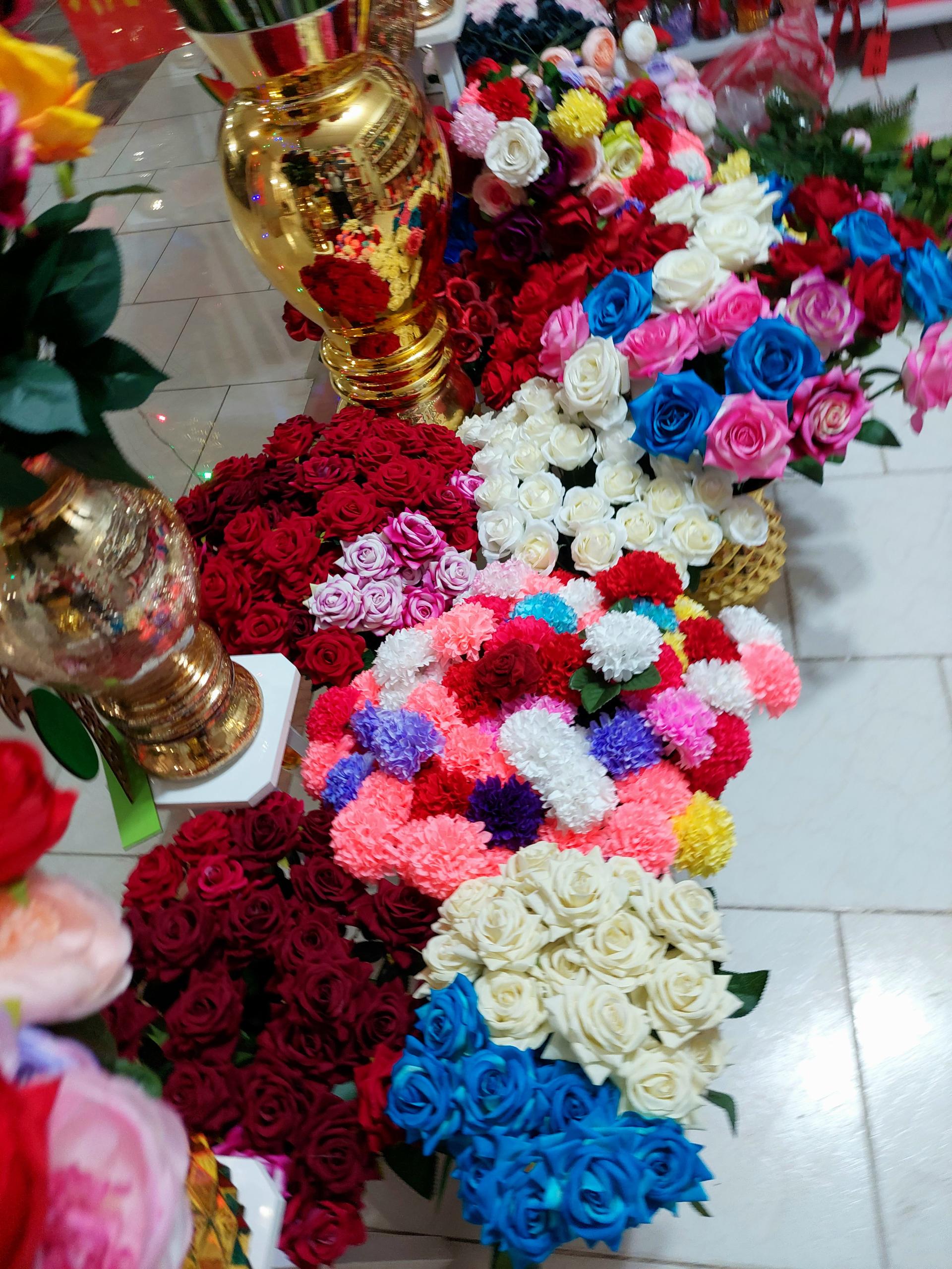 عکس گل هشتگرد ( کادو باکس گل لیلیوم )