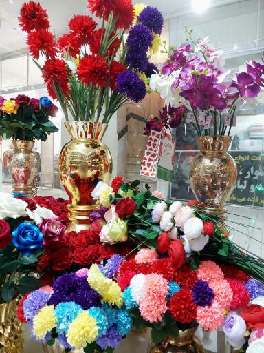 عکس گل هشتگرد ( کادو باکس گل لیلیوم )