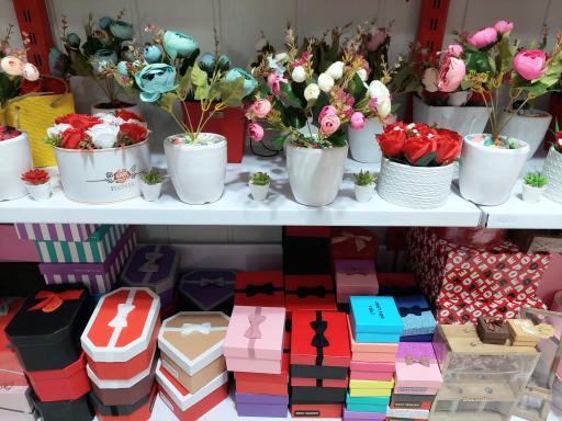 عکس گل هشتگرد ( کادو باکس گل لیلیوم )