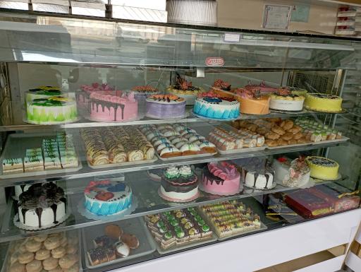 عکس شیرینی سرای یاس