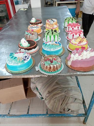 عکس شیرینی سرای یاس