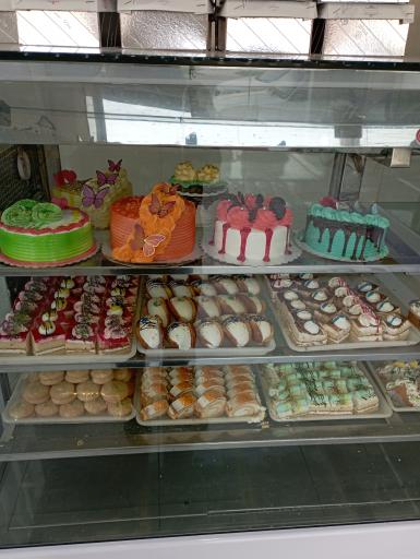 عکس شیرینی سرای یاس