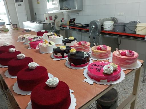 عکس شیرینی سرای یاس