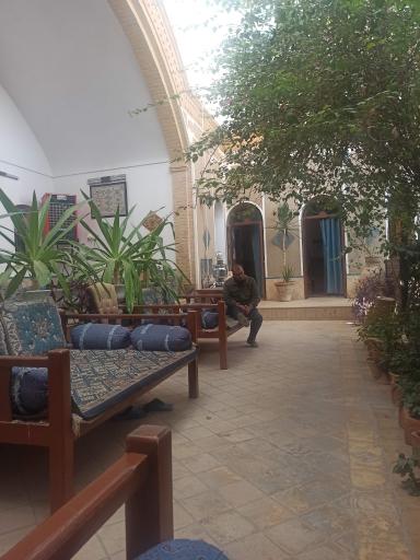 عکس هتل دوستانه یزد