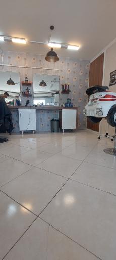 عکس پیرایش هوفر