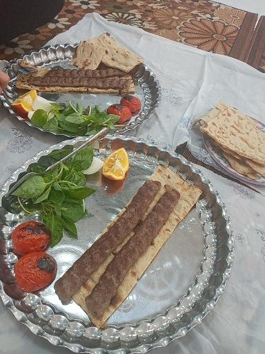 عکس صبحانه و کبابی گلبرگ گلپایگانی