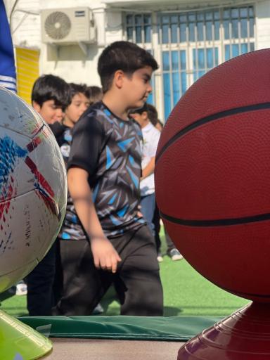 دبستان پسرانه شاخص ۱