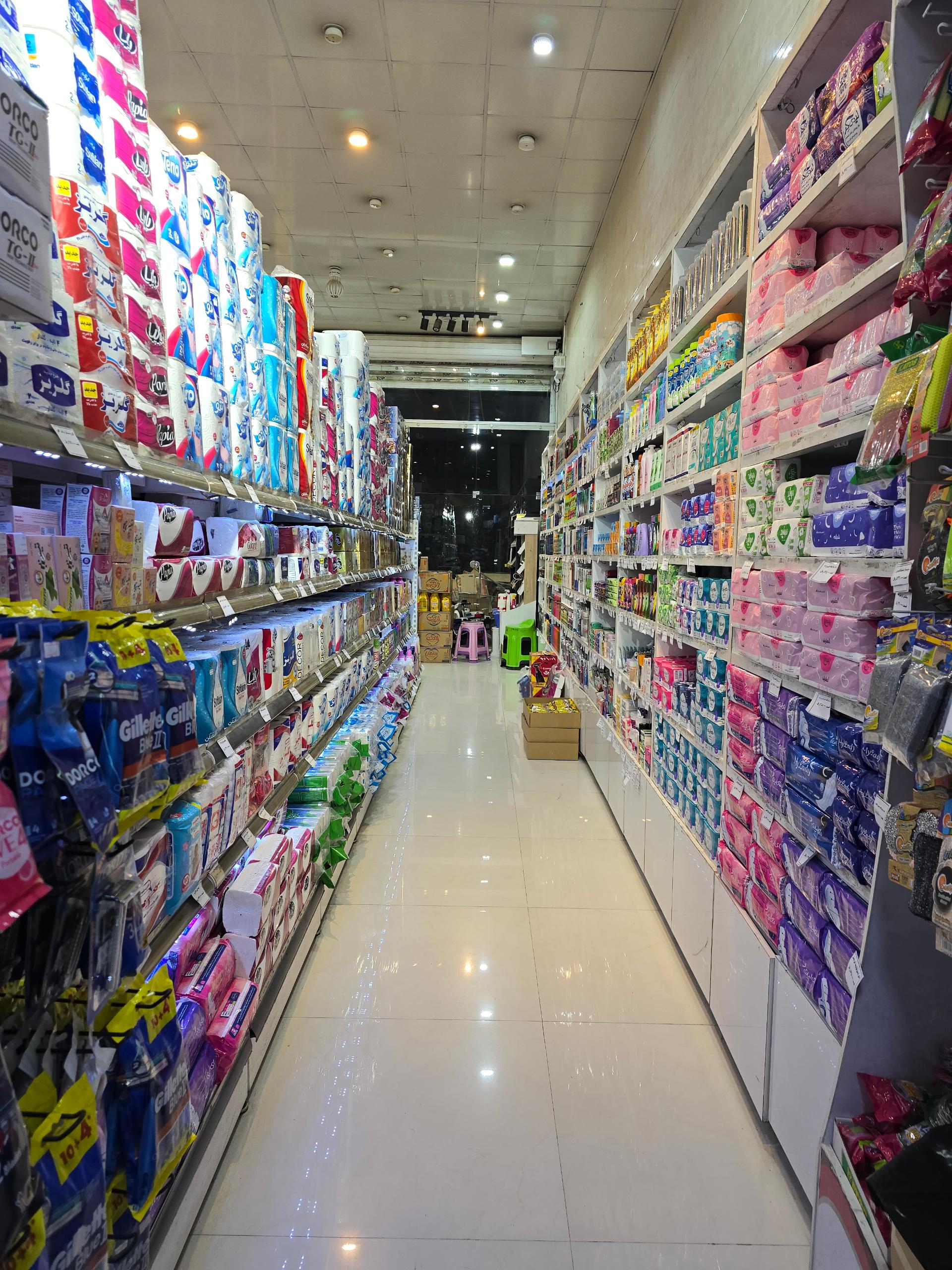 عکس فروشگاه تانی مارکت