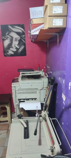 عکس تایپ و تکثیر کاغذ سفید