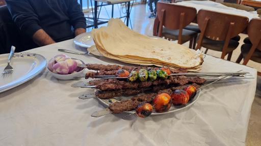 عکس کبابی بایرام