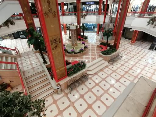 عکس مرکز خرید آرین