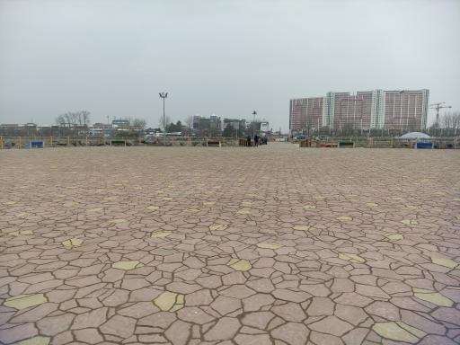 عکس موج‌شکن منطقه آزاد انزلی