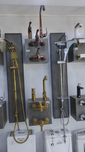 عکس لوله و ابزار فروشی داداش برادر 