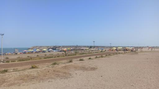 عکس موج‌شکن منطقه آزاد انزلی