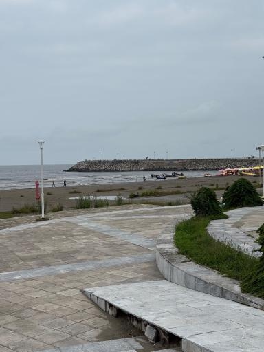 عکس موج‌شکن منطقه آزاد انزلی