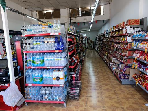 عکس فروشگاه زنجیره ای جانبو