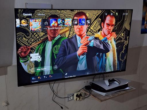 عکس کافه گیم ماتریکس ابهر