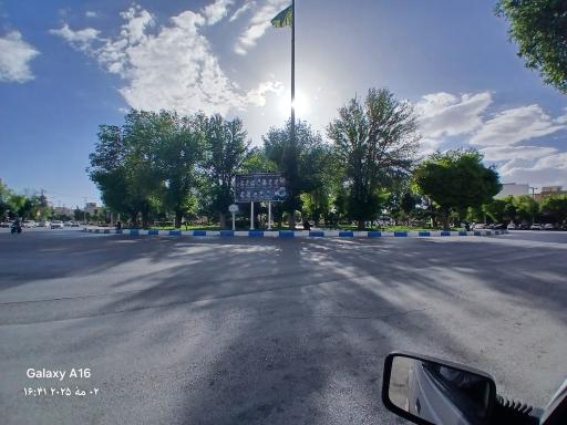 عکس میدان انقلاب